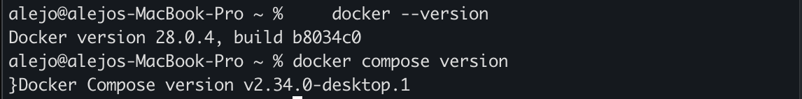 Terminal mostrando la versión de docker instalada, texto
visible: docker version 17.0.2 2022-01-18, ambiente de desarrollo en macOS, tono informativo y neutral